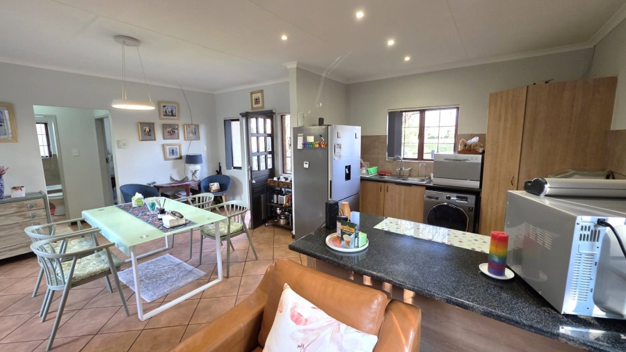 2 Bedroom Property for Sale in The Coves North West